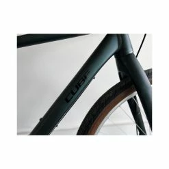 Vélo Tout Chemins Cube -Porte-vélos et Barres de Toit Soldes cube hyde pro 3