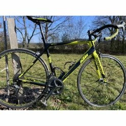 Vélo De Course Ktm - 57 - 700c -Porte-vélos et Barres de Toit Soldes ktm revelator 4000 1