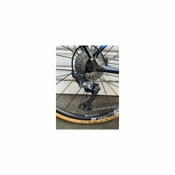 Vélo De Gravel Autre Marque - 50 -Porte-vélos et Barres de Toit Soldes simplon innissio gravel 2