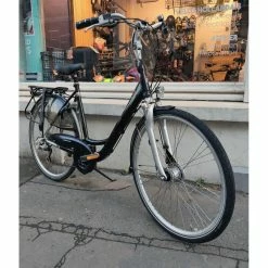 Vélo Hollandais Batavus - M (53-55) -Porte-vélos et Barres de Toit Soldes velo hollandais batavus tricolore 2