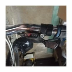 Vélo Tout Chemins Specialized -Porte-vélos et Barres de Toit Soldes vtc specialized crosstrail 3